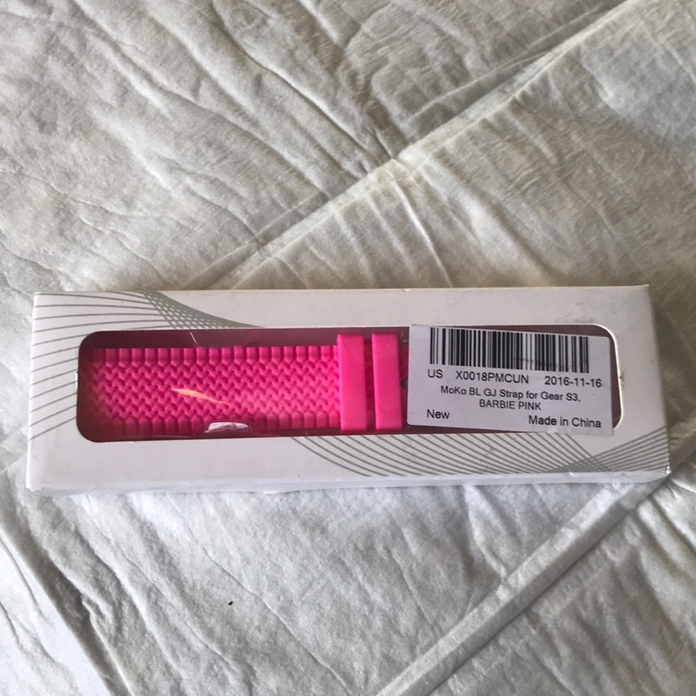 Gear s3 Barbie Pink Watch Band New❤️